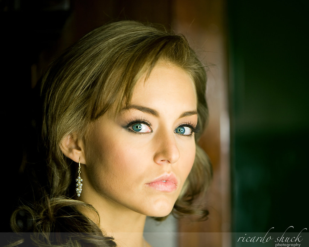 Angelique Boyer Without Makeup(04)