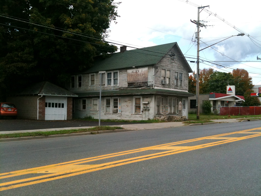 Ellenville Abandoned, Decaying Building Another building… Flickr