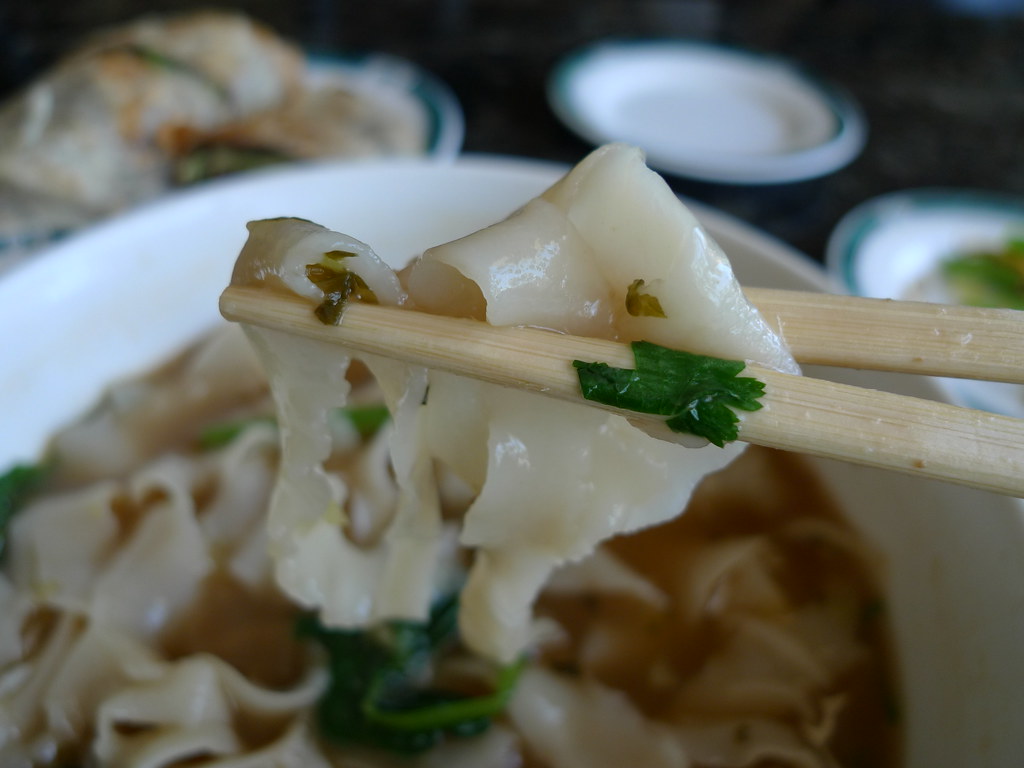 KnifeCut Noodles Close Up 刀削面 dāo xiāo miàn knifecut … Flickr