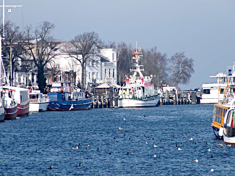 Sonniges Wetter am Alten Strom In RostockWarnemünde beim … Flickr