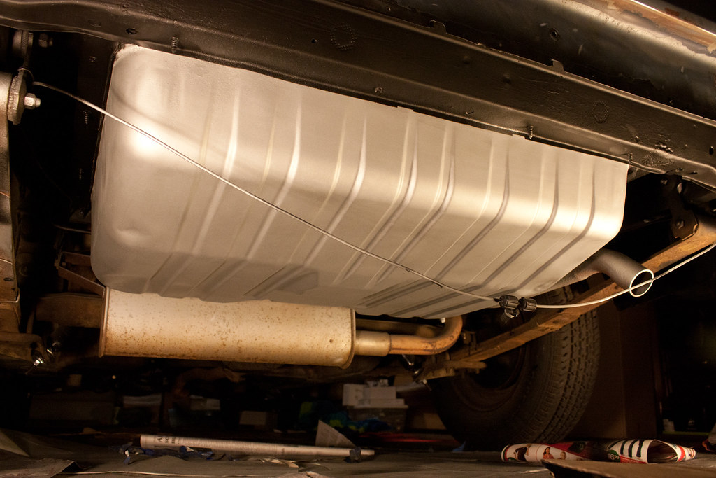 Painted Gas Tank I used Eastwood "Pre" on the bare metal t… Flickr