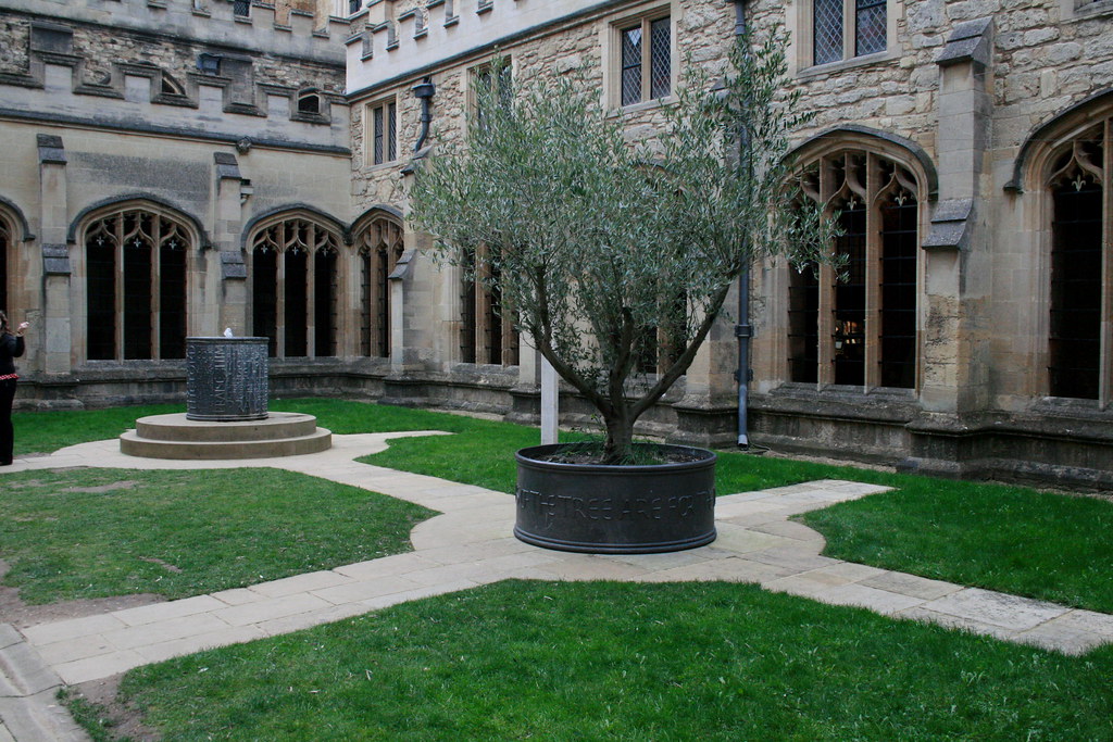 Oxford "Hogwarts" Courtyard A u s s i e P o m m Flickr