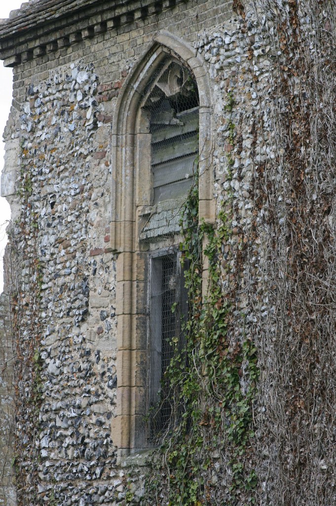 St peter, Eriswell, Suffolk. Disused. Was looking around S… Flickr