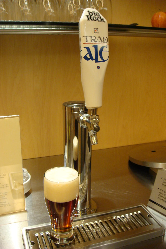 Traditional Ale (Big Rock Brewery) Maple Leaf Lounge (YE… Flickr