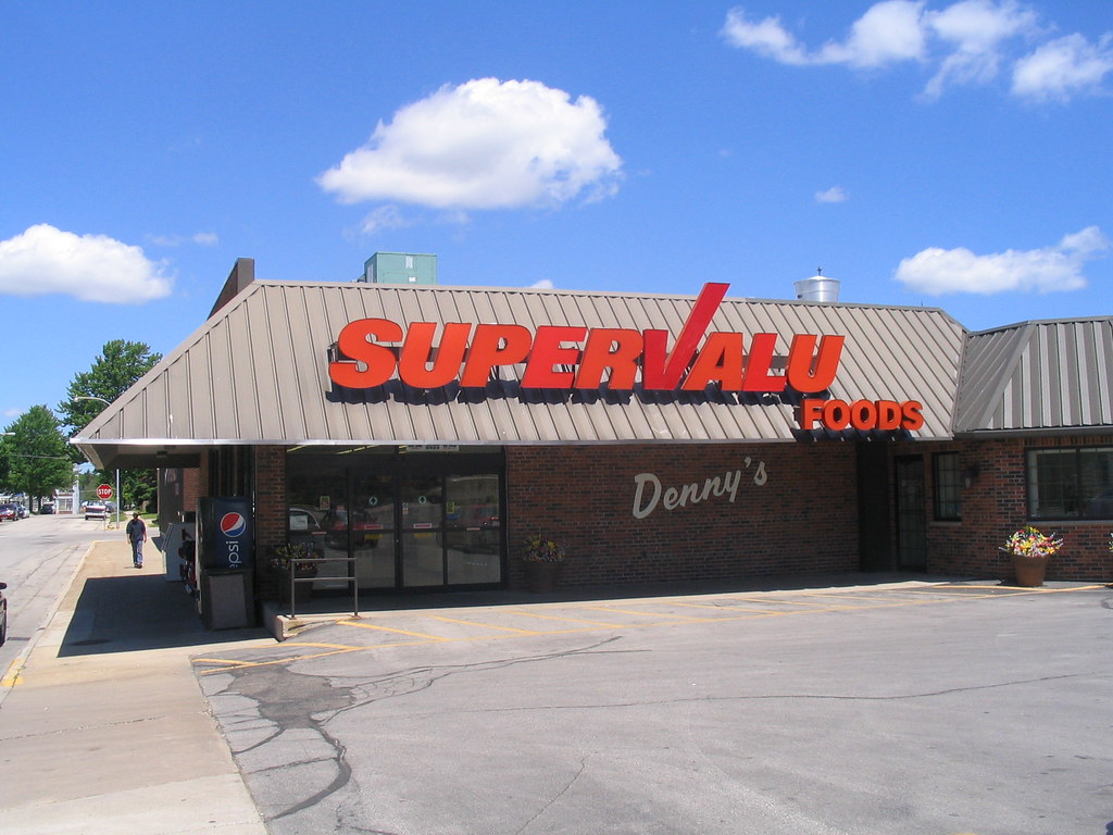 Denny's Supervalu Foods (Algoma, WI) This supermarket buil… Flickr