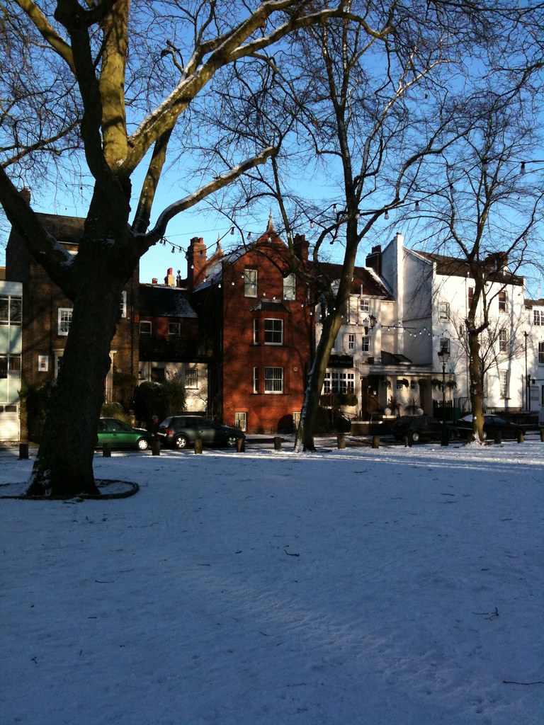 Pond Square, Highgate Village John Topley Flickr