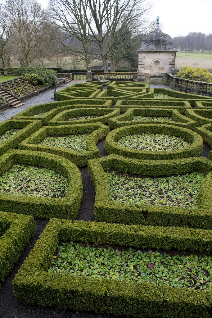 pollock house, sort of maze garden Elaine Flickr
