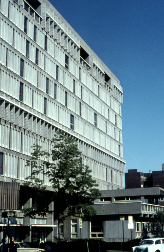Holyoke Centre, Cambridge, USA. Architects; Sert Jackson &… Flickr