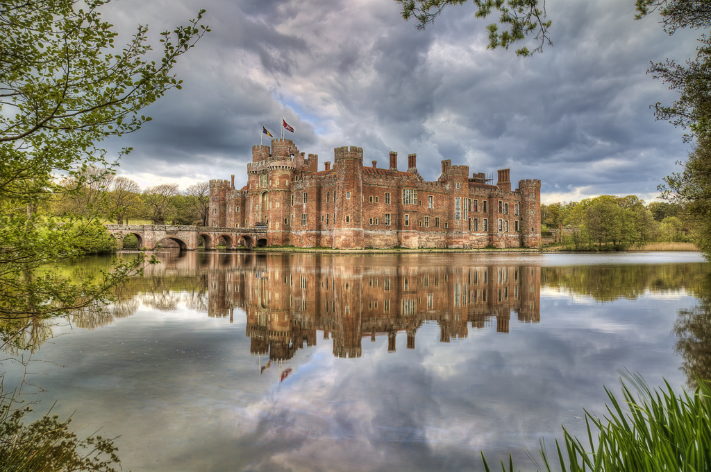 Herstmonceux Castle Stunning fortified manor house built i… Flickr