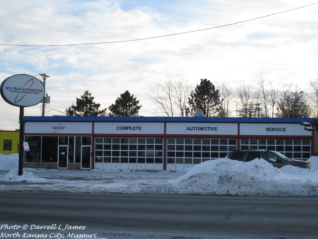 Midas on 350 Hwy_wm Midas Muffler (former) on 350 Hwy, Ray… Retail