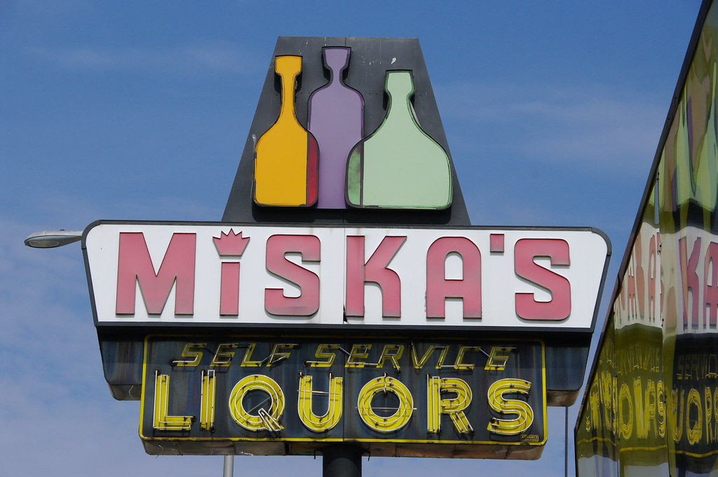 Miska's Liquors Blue Island, IL. Advance Neon Sign Co. U… Flickr