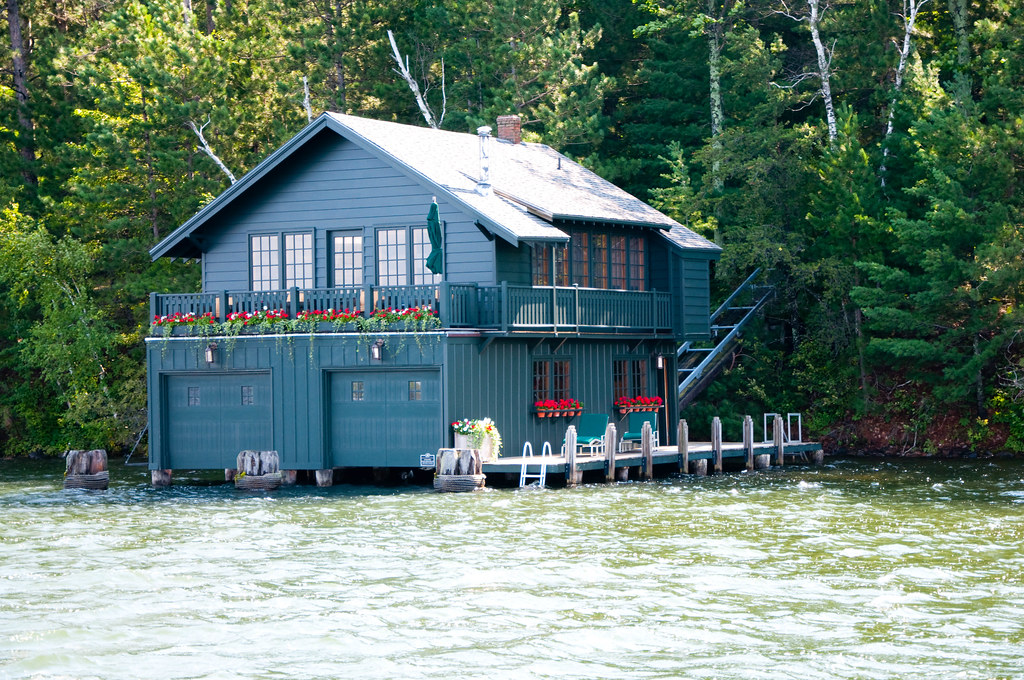 Minocqua Boat Houses17 Ted Engler Flickr