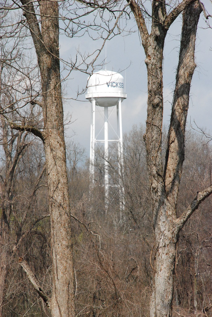 Vicksburg water tower from Beulah Cemetery Beulah Cemetery… Flickr
