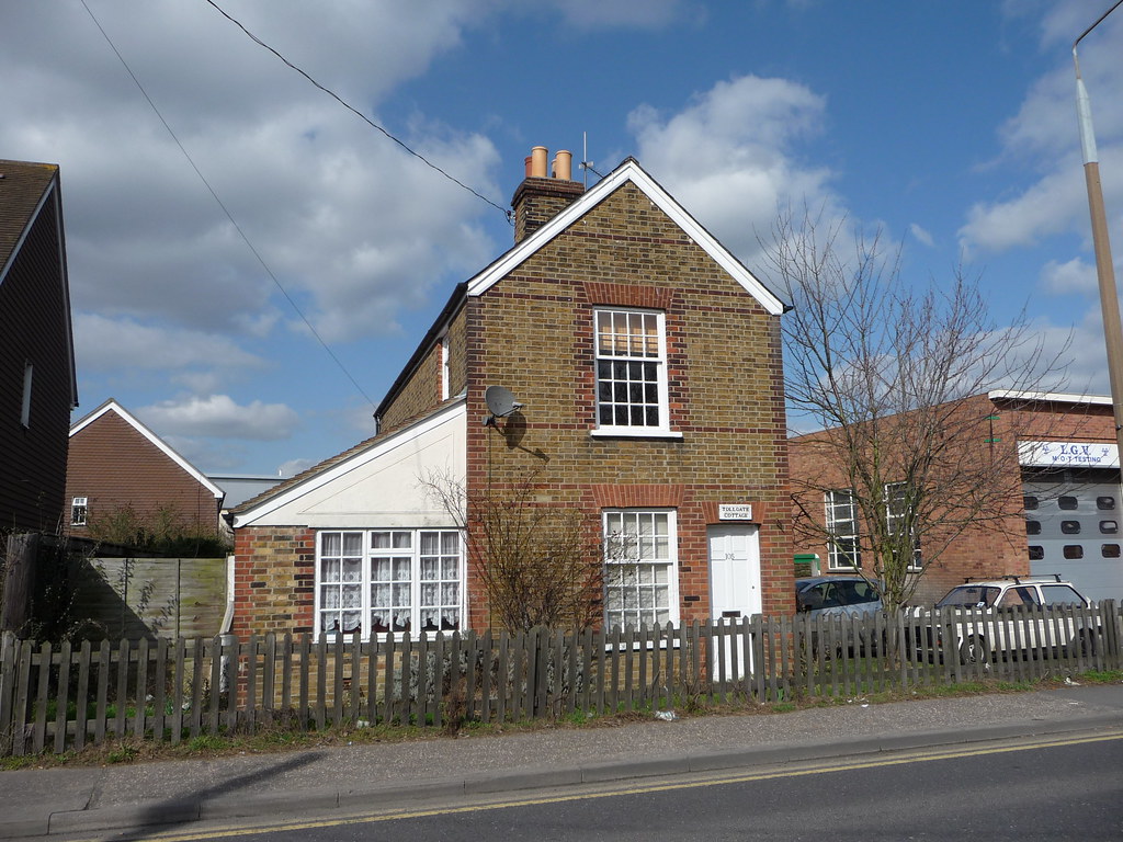 Tollgate 001 Walking through Coggeshall Road into town. Th… Flickr