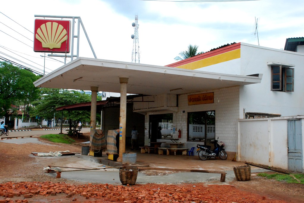 Shell Garage Damien Flickr Flickr