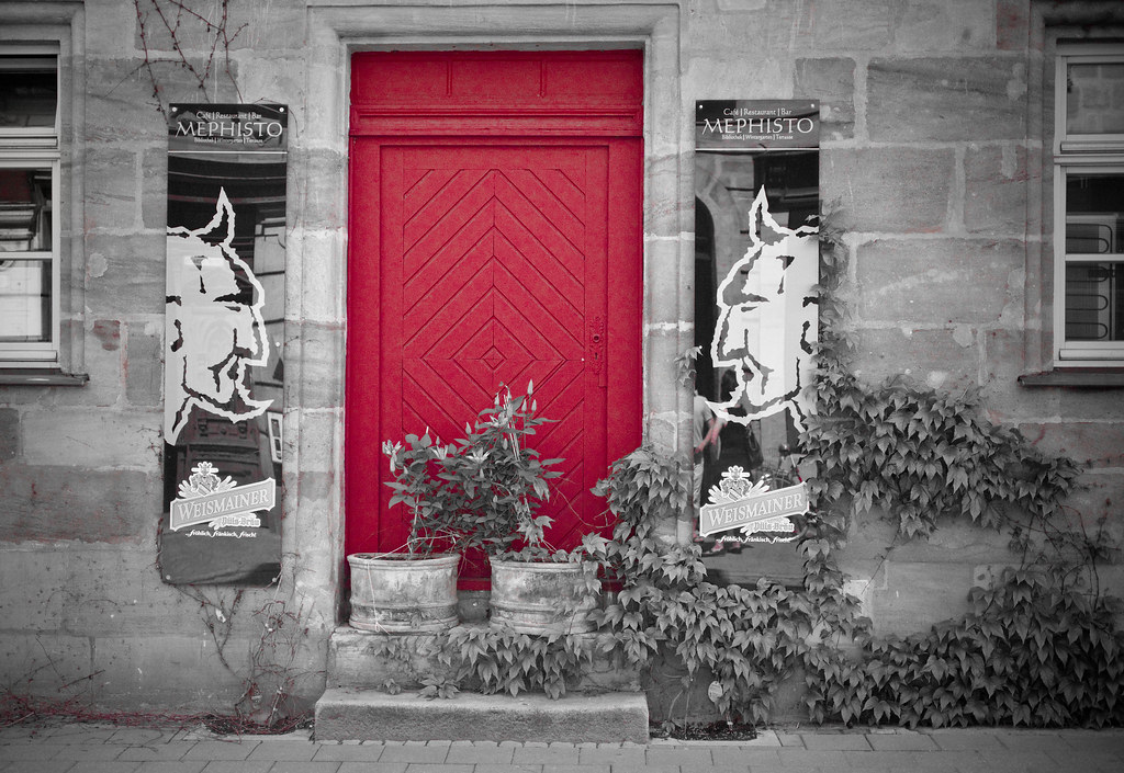 knocking on DEVIL's door Willkommen an der Höllenpforte! V… Flickr