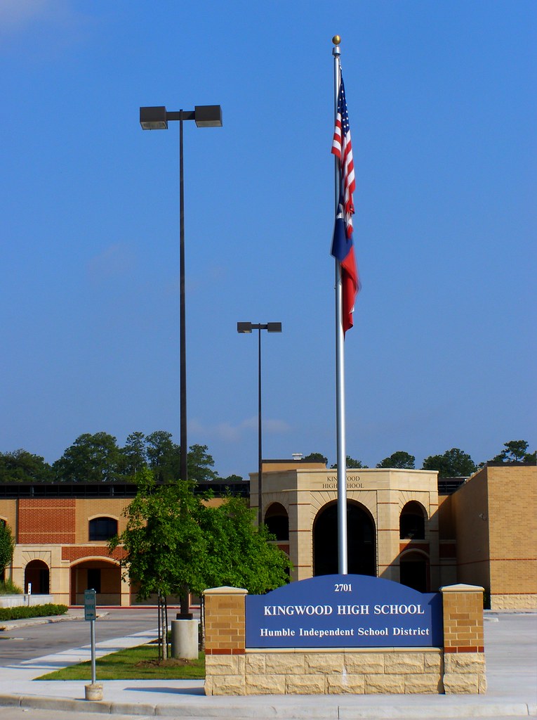 HDR, Kingwood High School Took this on Memorial Day. Kingw… Flickr