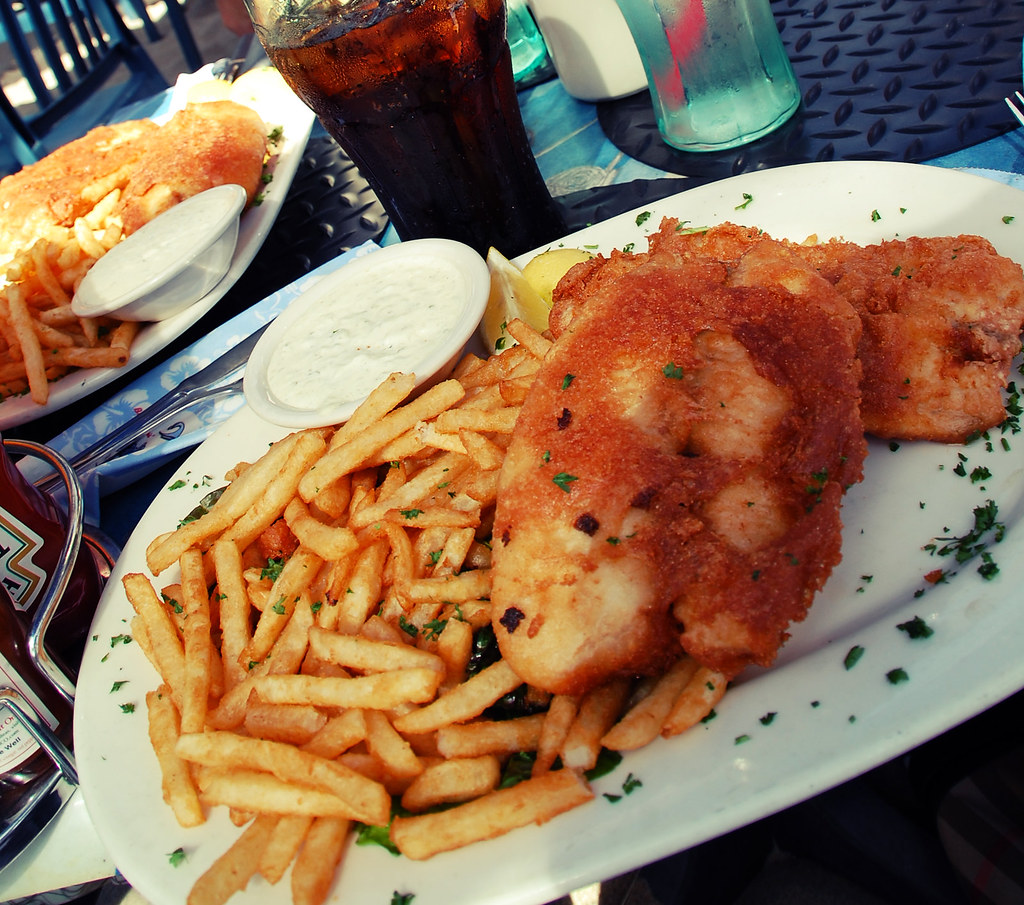 Los Angeles, CA fish and chips at the beach, Oct 2009 Fejk One Flickr