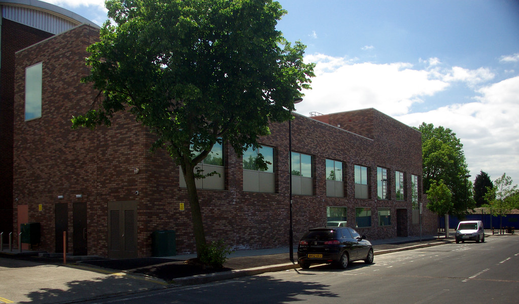 NHS Baldry Gardens towards Streatham High Road * £3.86 mil… Flickr