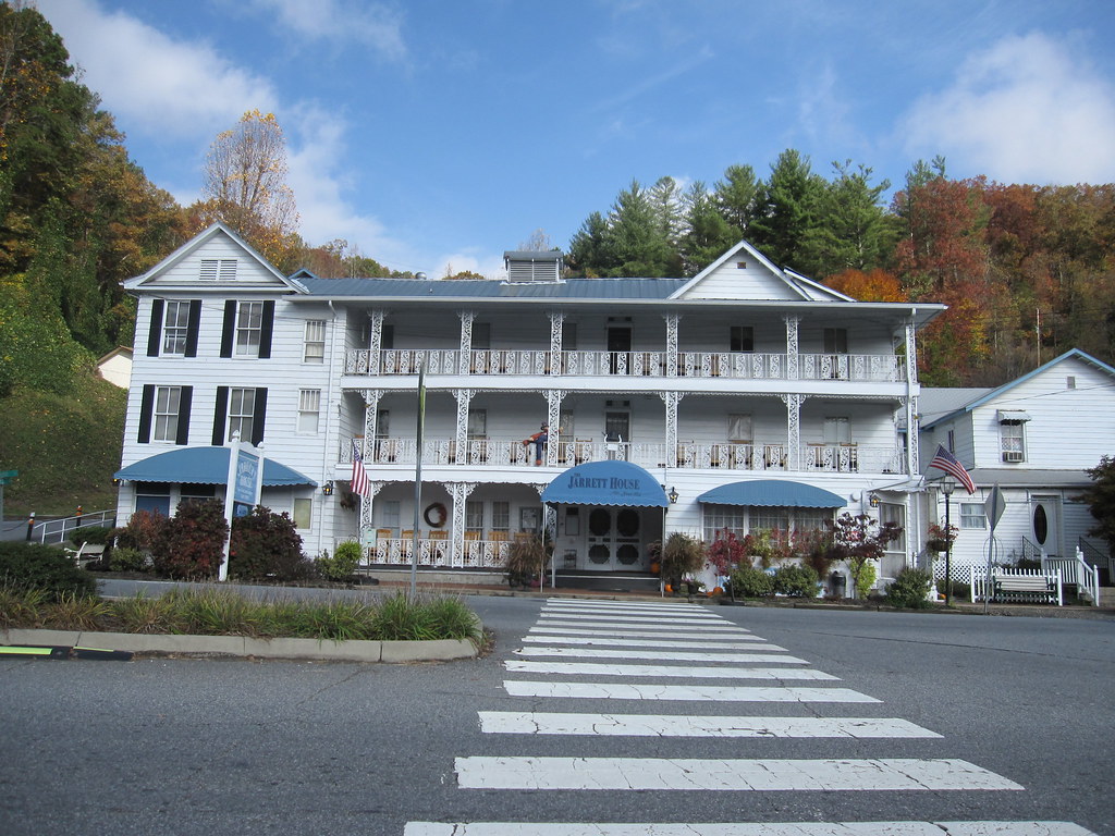 Jarrett House, Dillsboro Lesley Looper Flickr