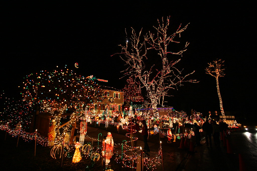 winter snow cold tacky xmas lights rva Richmond VA tacky l… Flickr