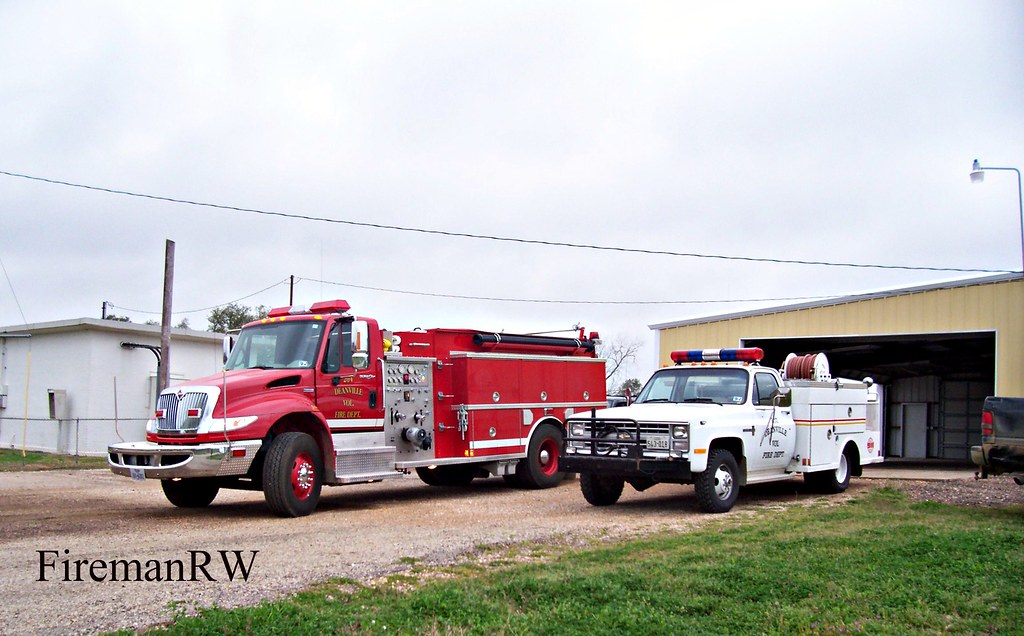 Deanville, TX VFD 202 1988 Chevrolet C30 300 tank 204 20… Flickr