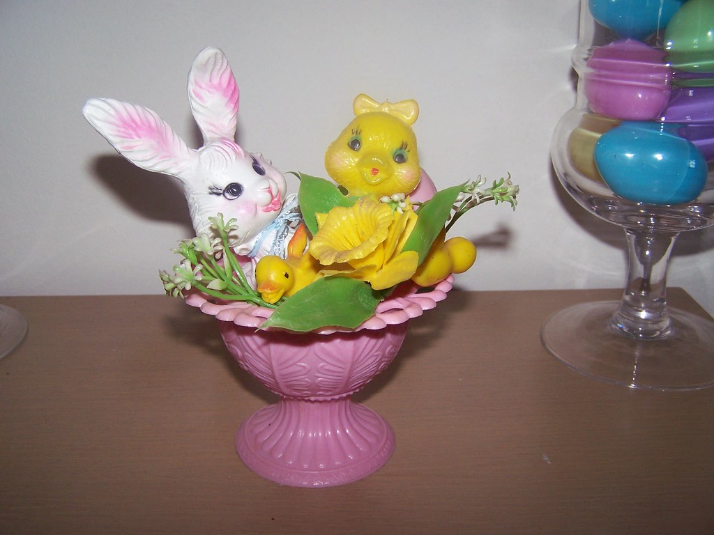 Vintage Plastic Easter Bunny Basket Blogged about at oldgl… Flickr