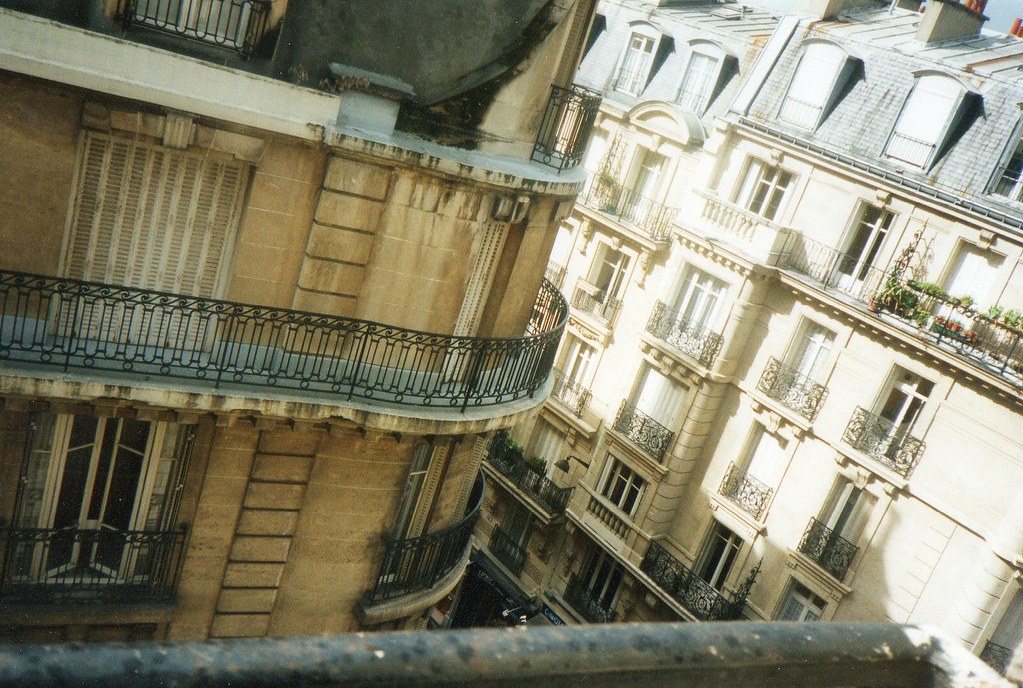 Rue Lamarck View of the tops of buildings on Rue Lamarck, … Flickr