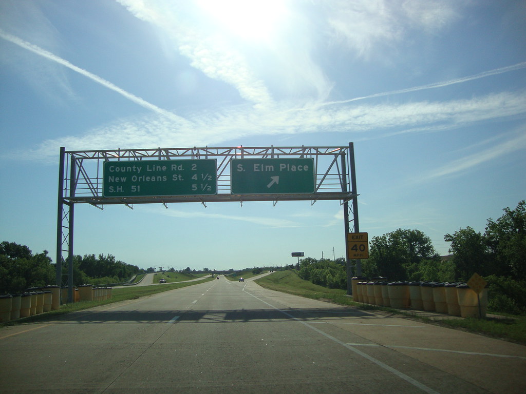 DSC02097 Creek Turnpike East at South Elm Place Eric Stuve Flickr