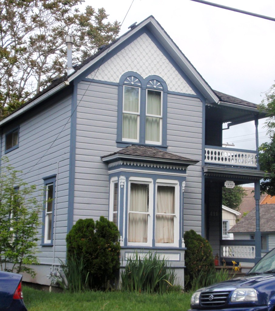 H.W. and Lucinda Ross Blue Victorian house Oregon City, Or… Flickr