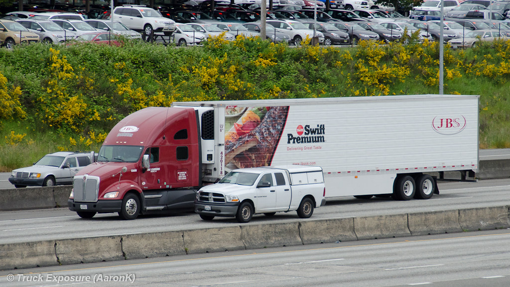 Swift Premium / JBS Carriers Kenworth T700 AaronK Flickr
