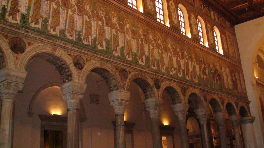 Sant'Apollinare Nuovo Basilica Agnee Flickr
