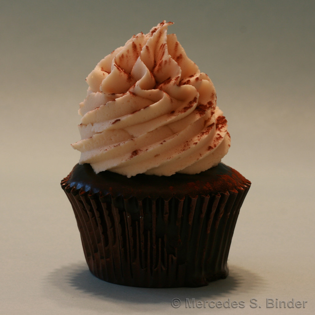 Milwaukee Cupcake Company "The Walker's Point" (portrait)… Flickr