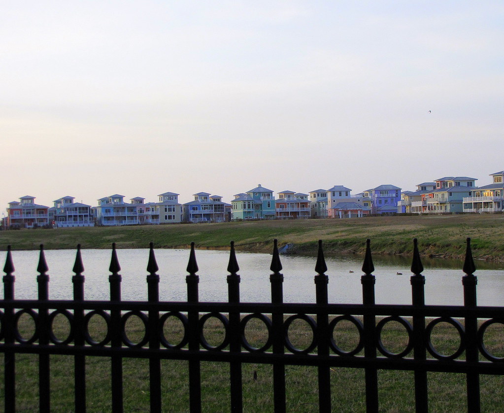New Waterfront Homes on Delmarva On the outskirts of a sma… Flickr