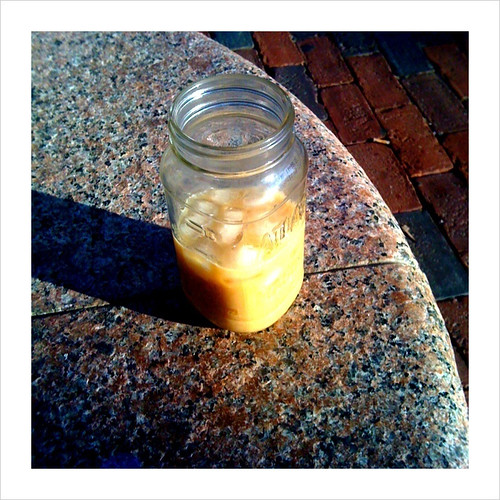 Iced coffee tastes better in a Mason Jar. abbiebabble Flickr