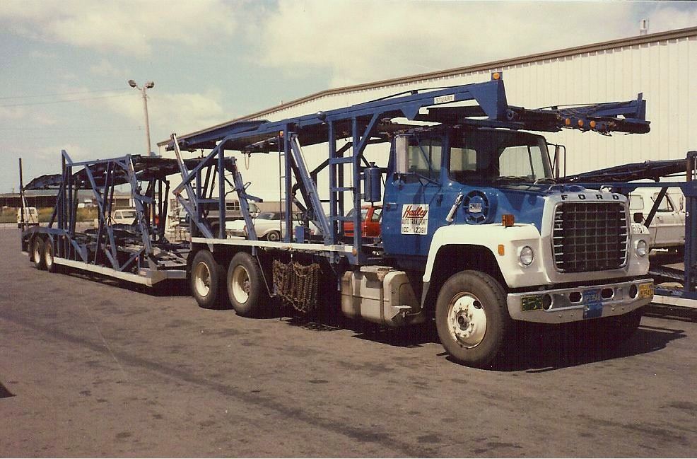 Ford LN9000 Hadley Eightcar Stuart trailer and headramp. … Flickr