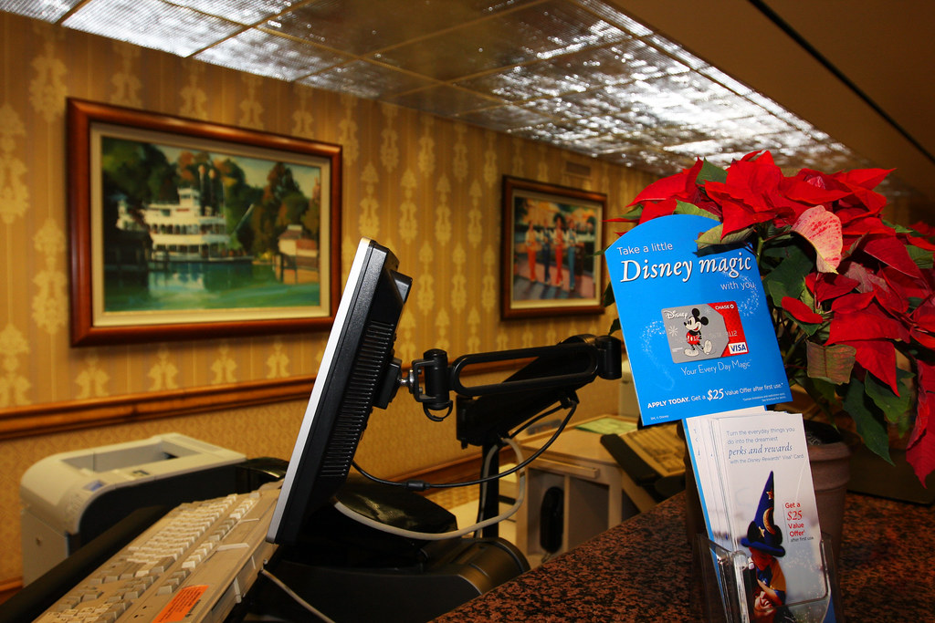 Disneyland Hotel Registration Desk Similar to cruise ships… Flickr