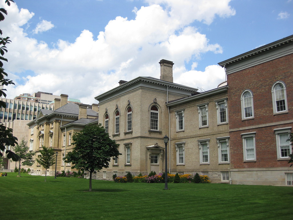Osgoode Hall Osgoode Hall, which houses the Ontario Court … Flickr