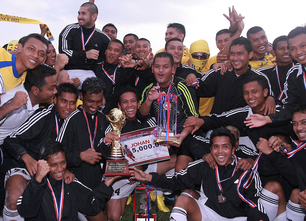 Liga Bola Sepak Peringkat Negeri Johor 2009, Piala MB Flickr