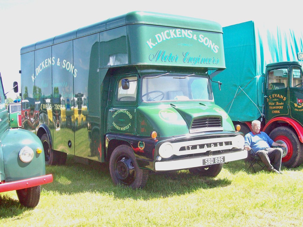 69 Ford Thames Trader Mk.2 Furniture Van 196265) Ford Tha… Flickr