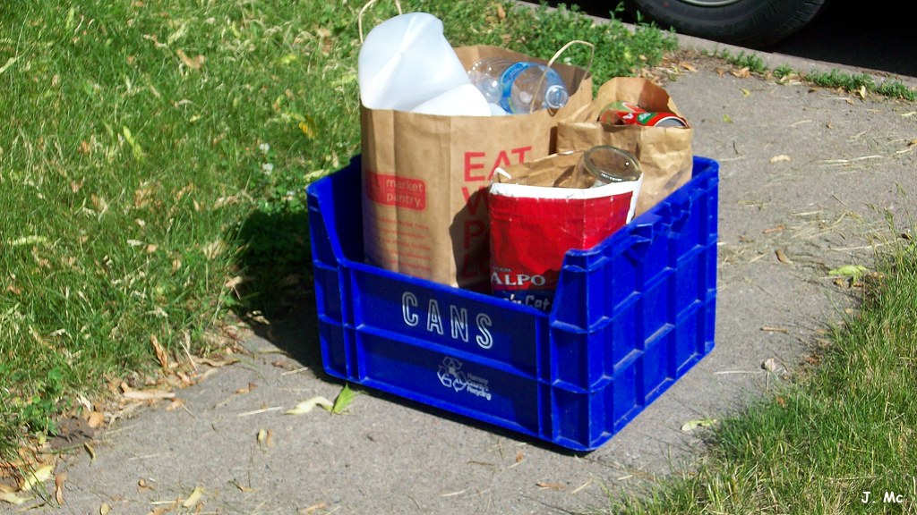 Ramsey County Recycling Bin Rehrig Pacifc model Stacking 3… Flickr