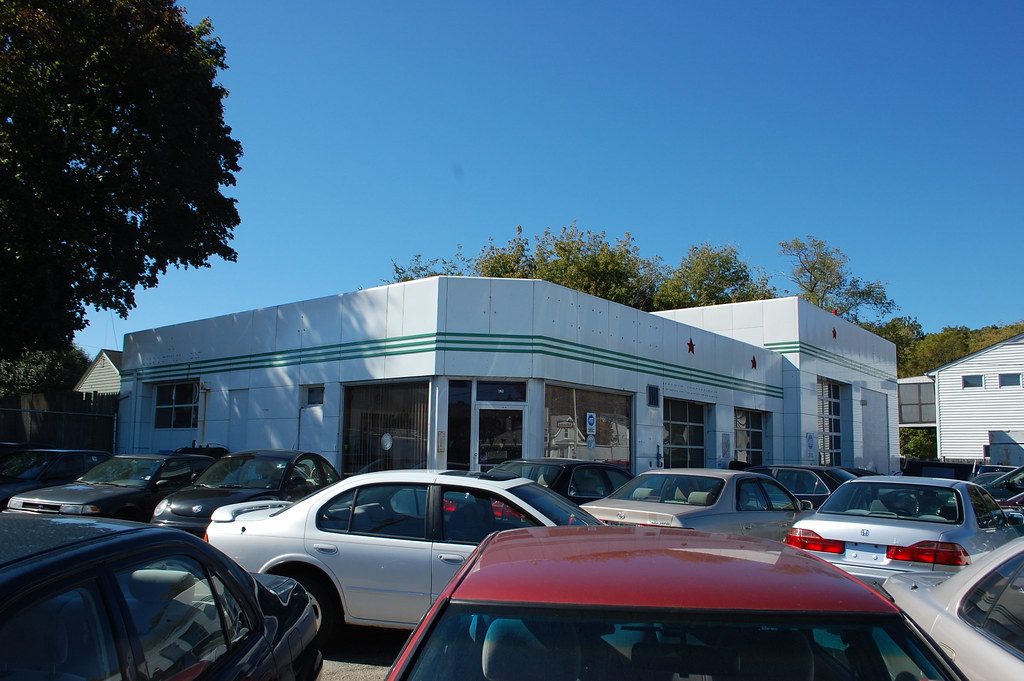 DSC_5704 Old Texaco Station in Pawtucket RI, now a used ca… Flickr
