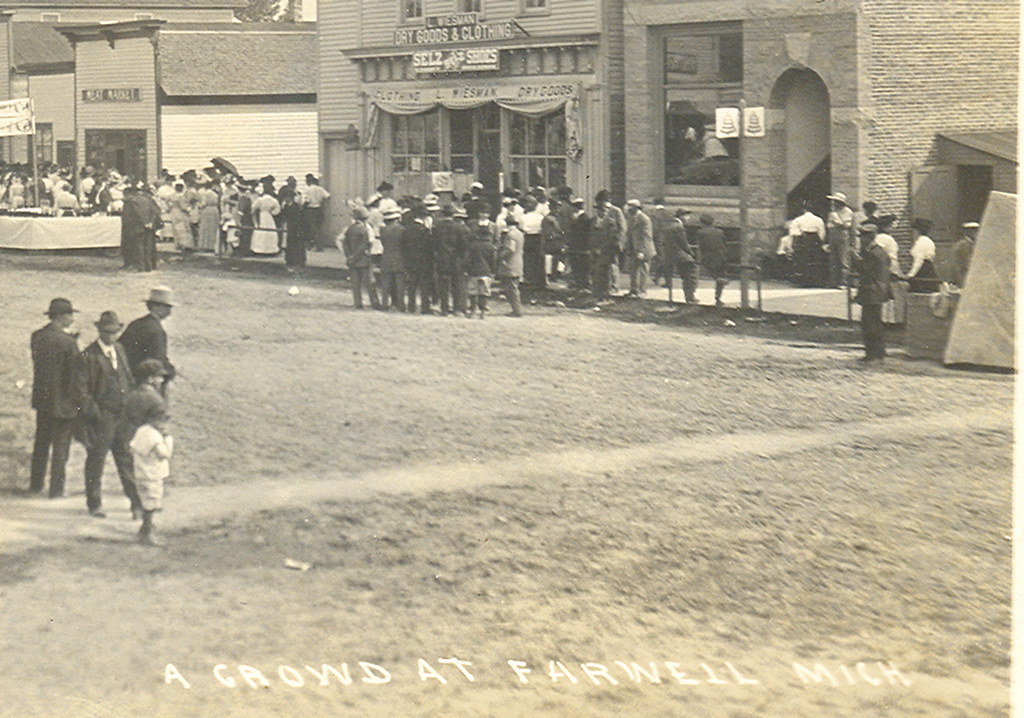Farwell MI Wonderful Village Businesses View and Crowd wai… Flickr