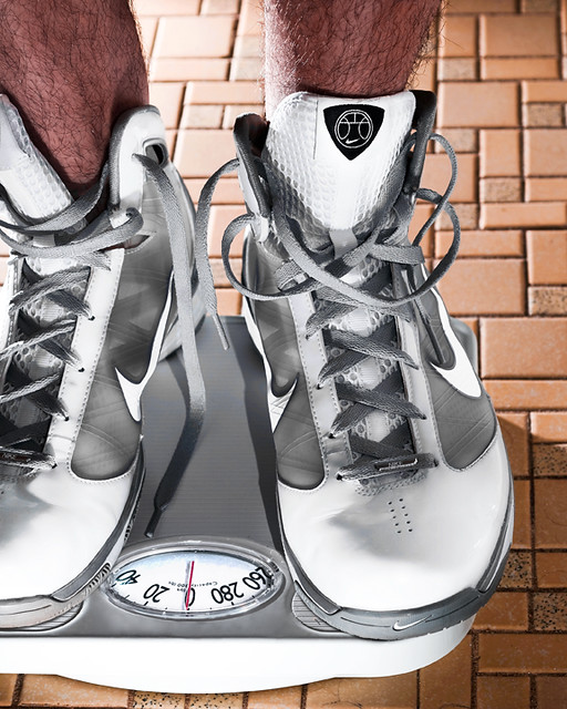 Lightest Basketball Shoe on Earth 3 Nike Hyperize Strobist… Flickr