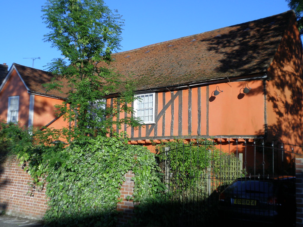 Timber framed house. Coggeshall. That amazing colour they … Flickr