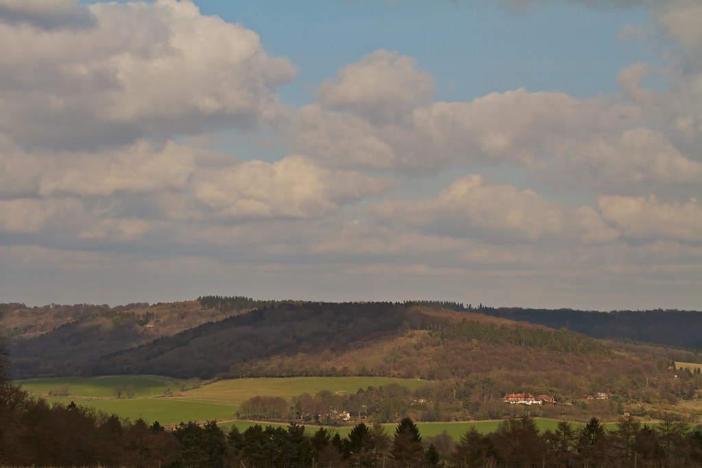 Chilterns Across Hale Lane towards Wendover Woods from D… Flickr