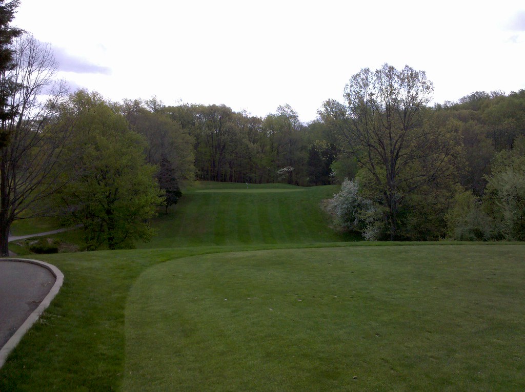 Beaver Brook Country Club Hole 14 from Fairway GolfCourseReviewGurus