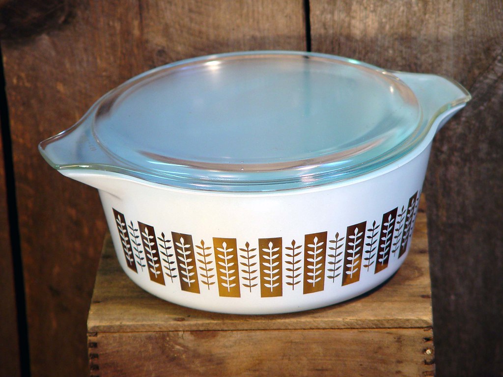 Pyrex Gourmet Casserole with Lid 1961 'Gourmet' Cinderella… Flickr