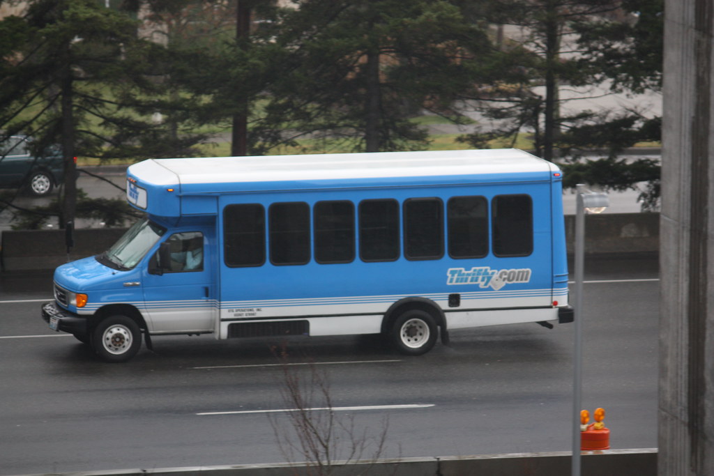 Thrifty Car Rental Shuttle El Dorado Aerotech on a Ford E… Flickr