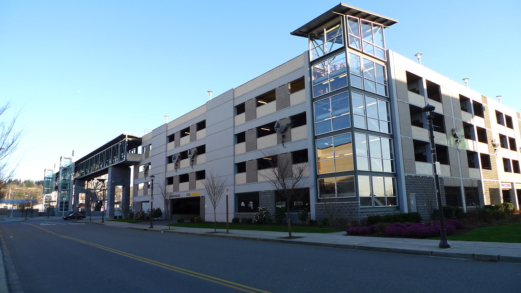 Kent Station Parking Garage The parking garage at Kent Sta… Flickr